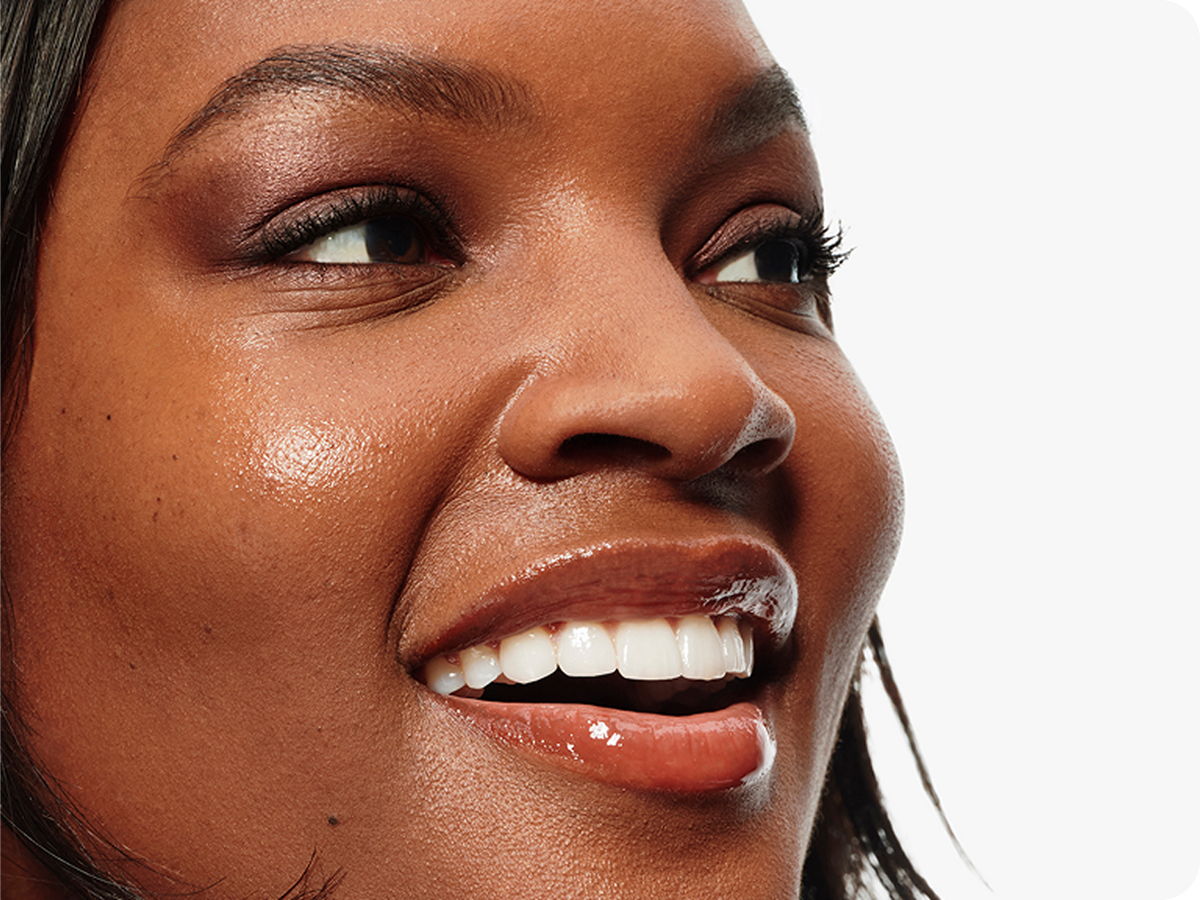 Get the look: Soft and smokey.
