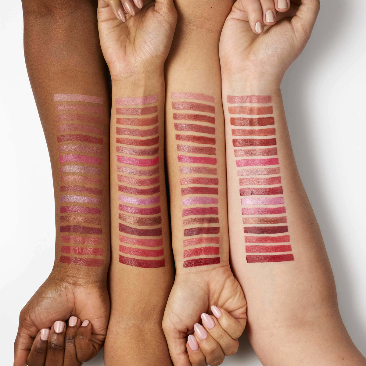 Dramatically Different™ Lipstick Shaping Lip Colour